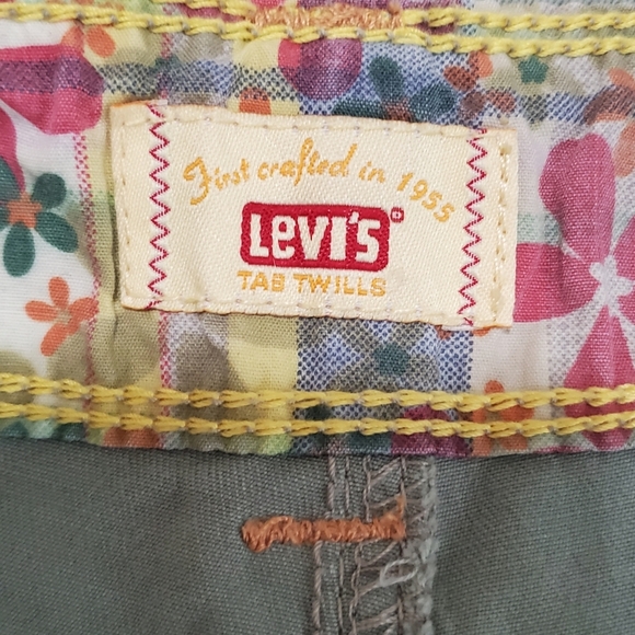 Y2K Levi’s Bermuda Length Shorts Twill Size 10 Mid Rise Jorts Soft Grunge - Picture 13 of 13